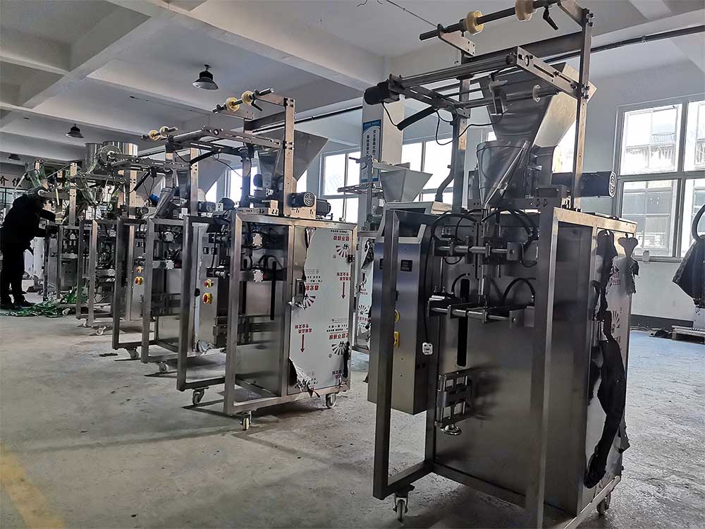 四边封粉末包装机.jpg 四边封粉末包装机.jpg