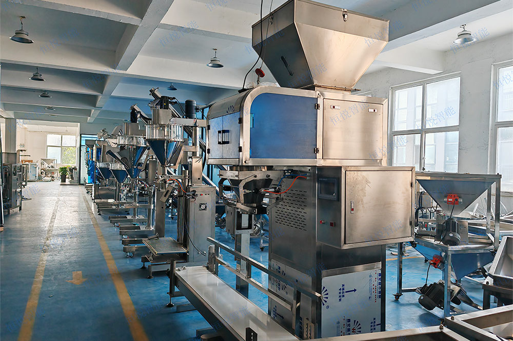 25公斤面粉包装机.jpg 25公斤面粉包装机.jpg