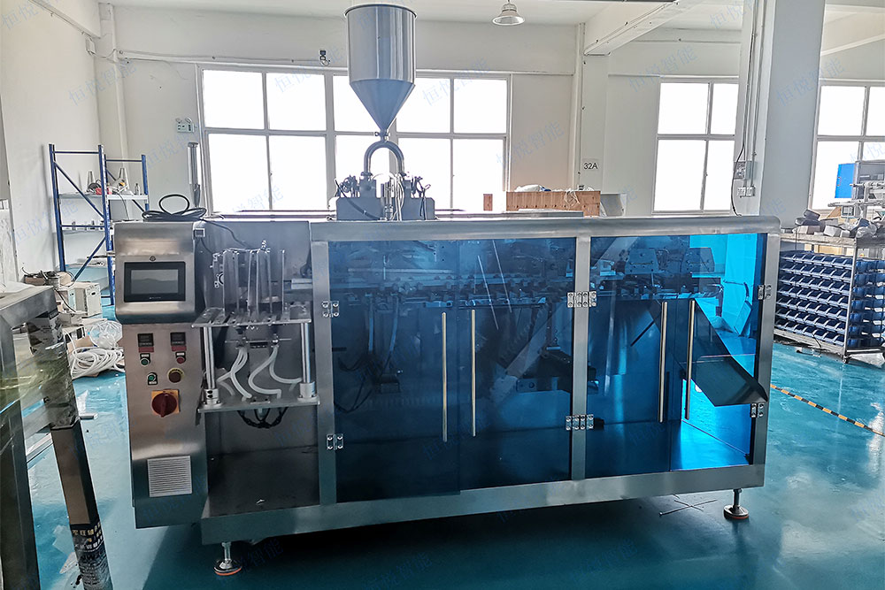 膏状液体水平给袋式包装机 膏状液体水平给袋式包装机