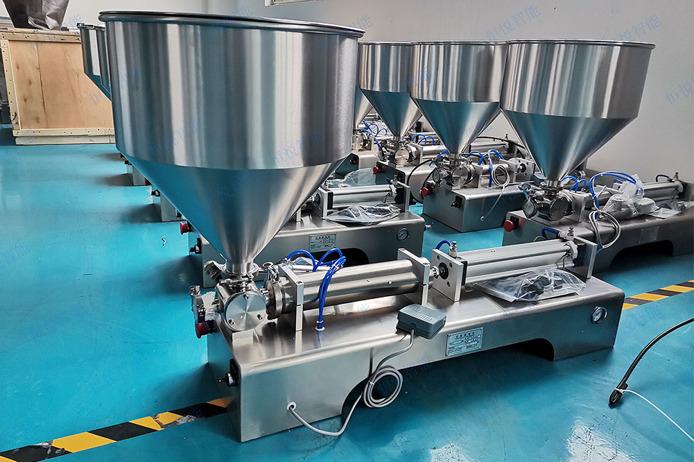 全自动液体辣椒油包装机
