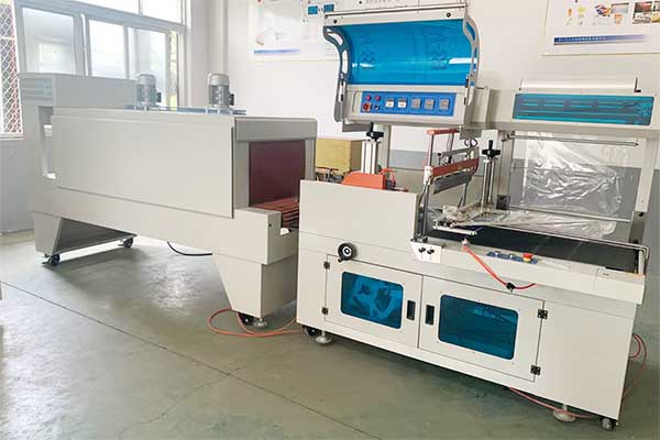 全自动热收缩膜包装机 全自动热收缩膜包装机