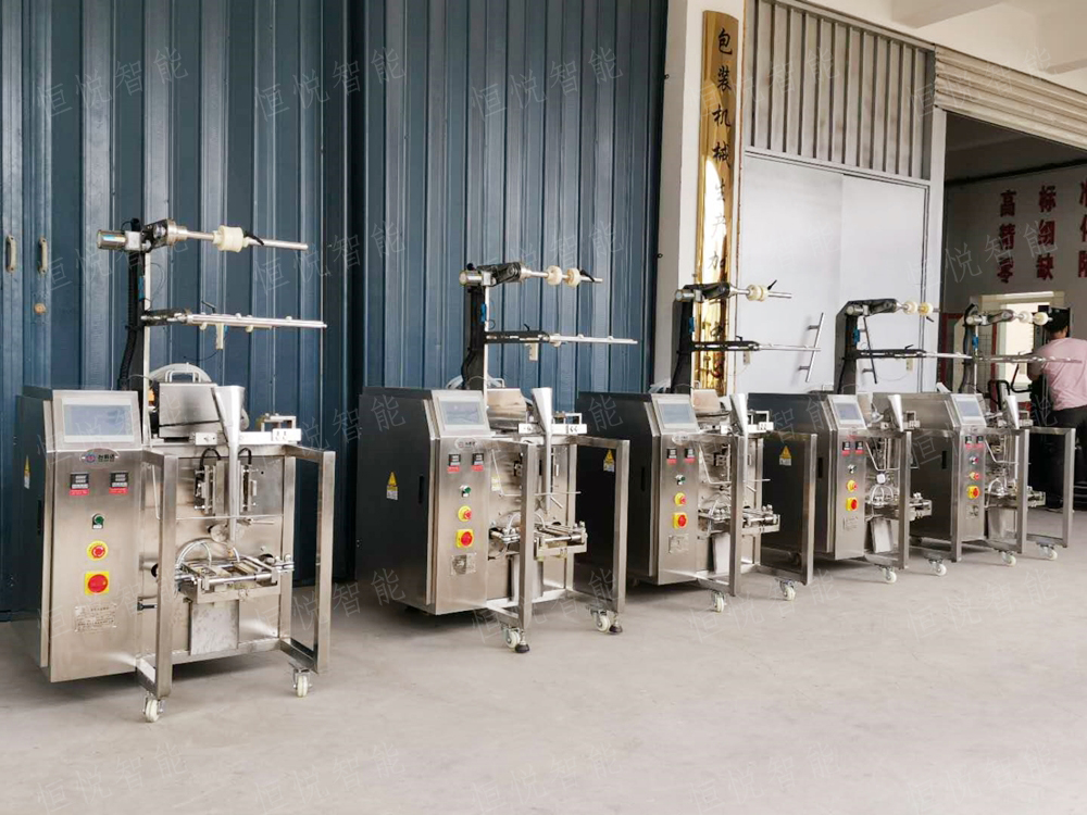 我司是全自动液体包装机生产厂家 我司是全自动液体包装机生产厂家