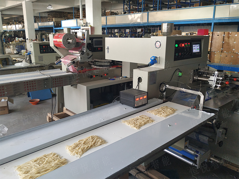 上走膜枕式包装机 上走膜枕式包装机