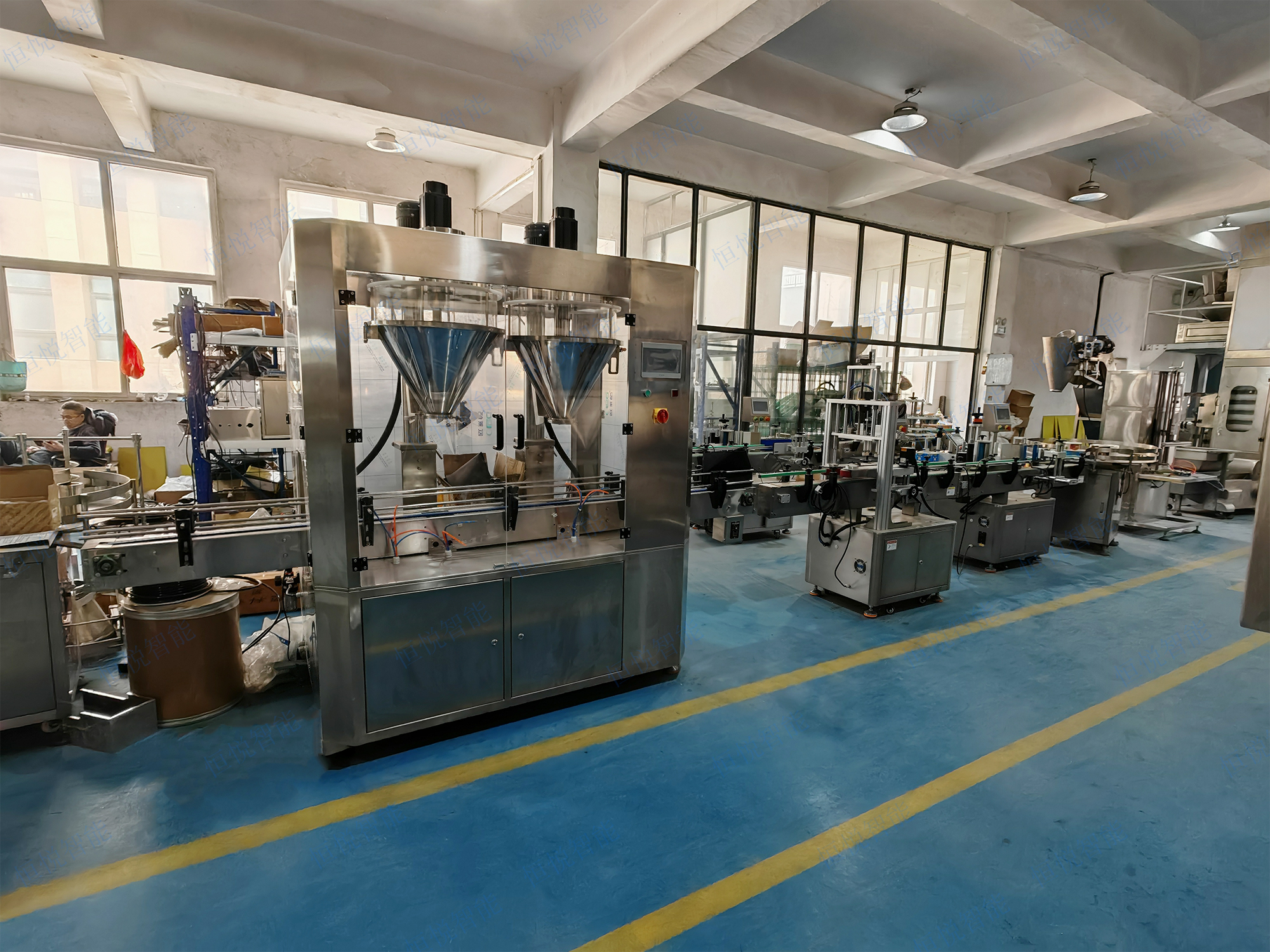 瓶装粉剂灌装机是一款经济实用的粉末灌装设备